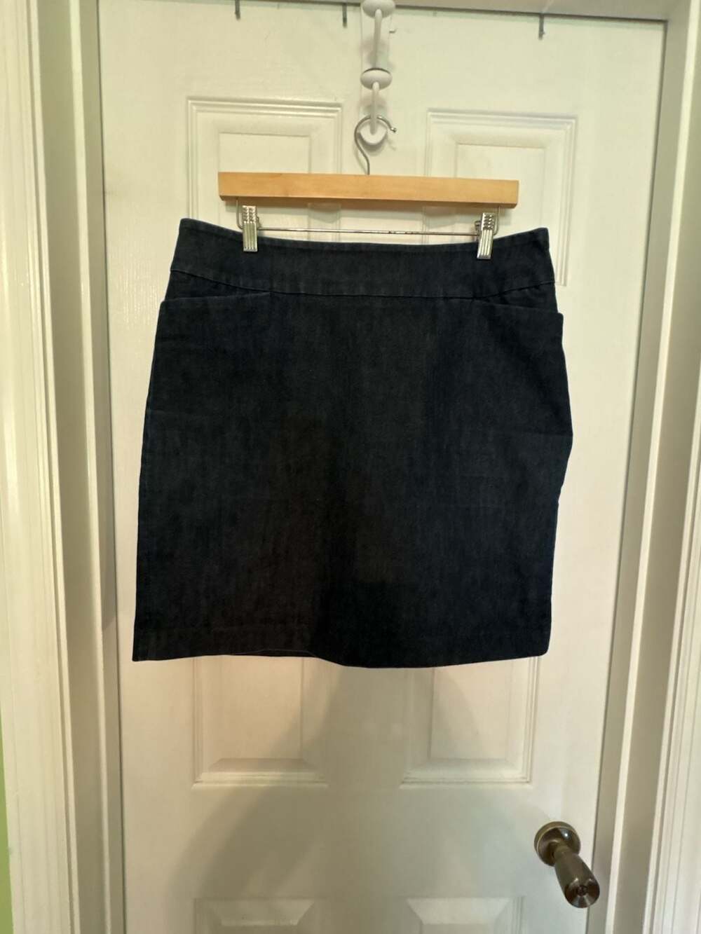 Flawed Halogen Women's Size 16 Dark Wash Denim Pencil Skirt with Back Slit